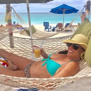 Meet your Posher, Leslie